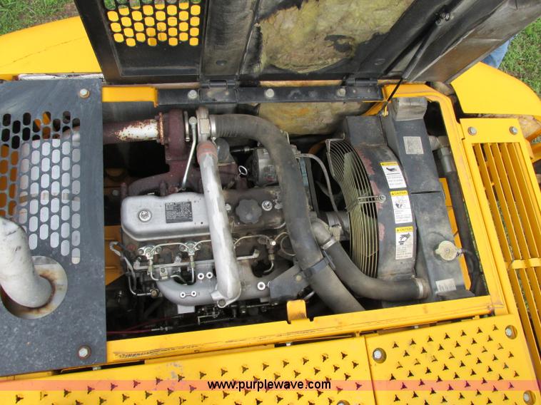 image for item F5190 2006 JCB JS130 excavator