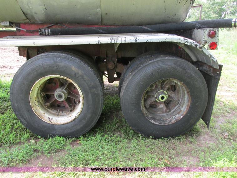 image for item F5194 1964 Standard Steelworks insulated tanker trailer