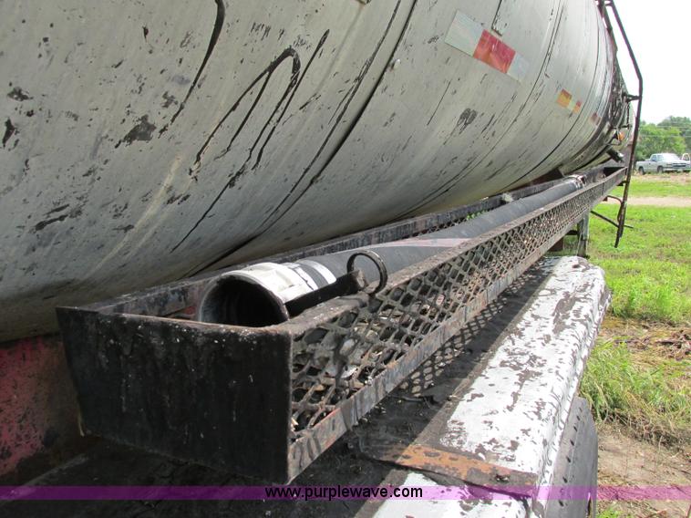 image for item F5194 1964 Standard Steelworks insulated tanker trailer