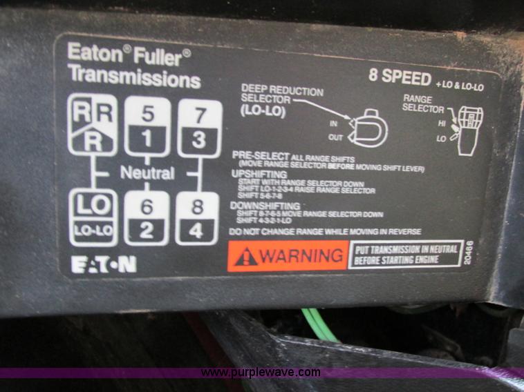 image for item F5195 1992 International 4900 dump truck