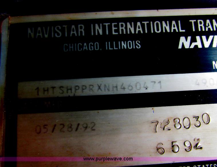 image for item F5195 1992 International 4900 dump truck