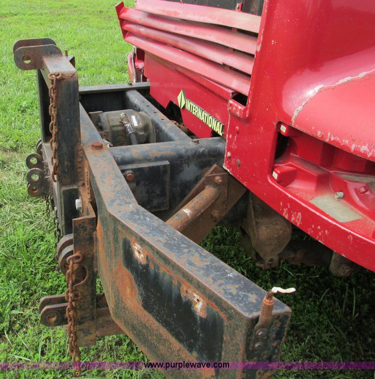 image for item F5196 1992 International 4900 cab and chassis