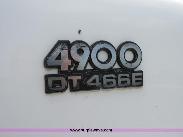 image for item F5197 1997 International 4900 dump truck