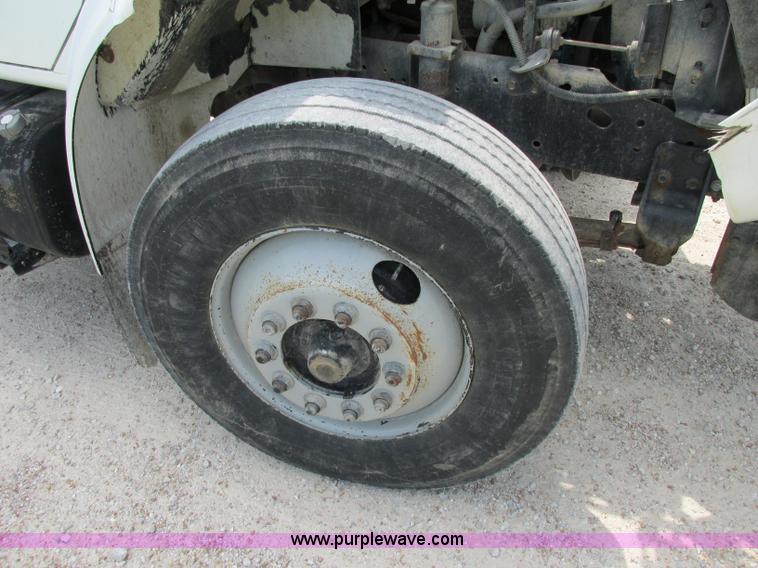 image for item F5197 1997 International 4900 dump truck