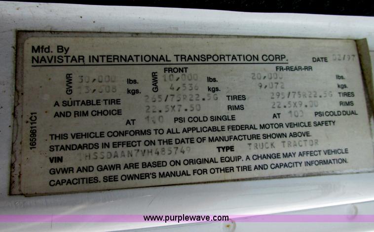 image for item F5197 1997 International 4900 dump truck