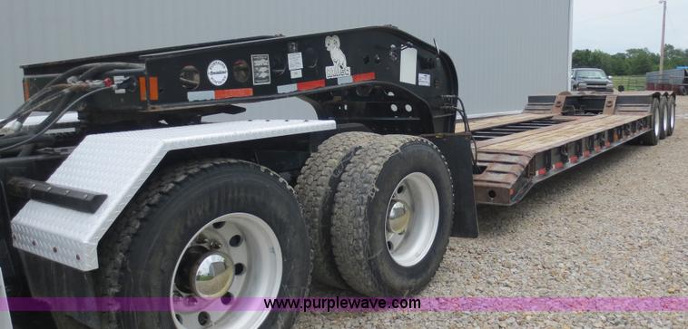 image for item F6647 2004 Fontaine 50 ton lowboy trailer