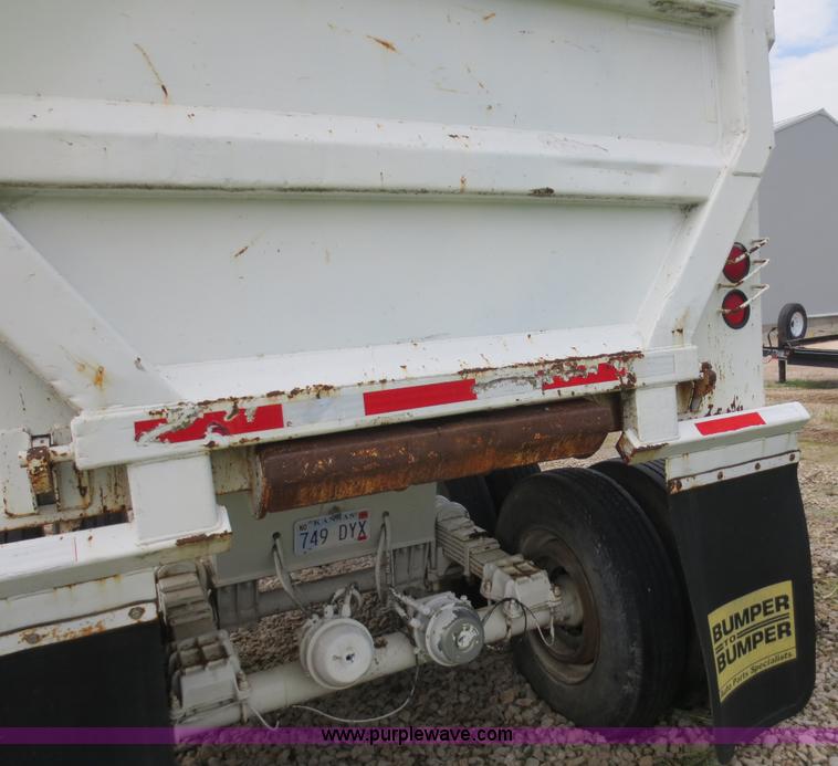 image for item F6648 2000 CPS 32' end dump trailer