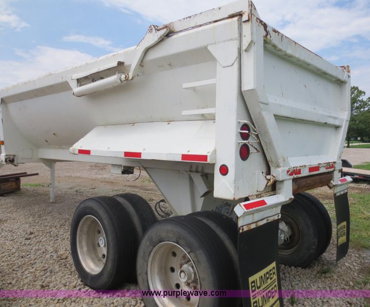 image for item F6648 2000 CPS 32' end dump trailer