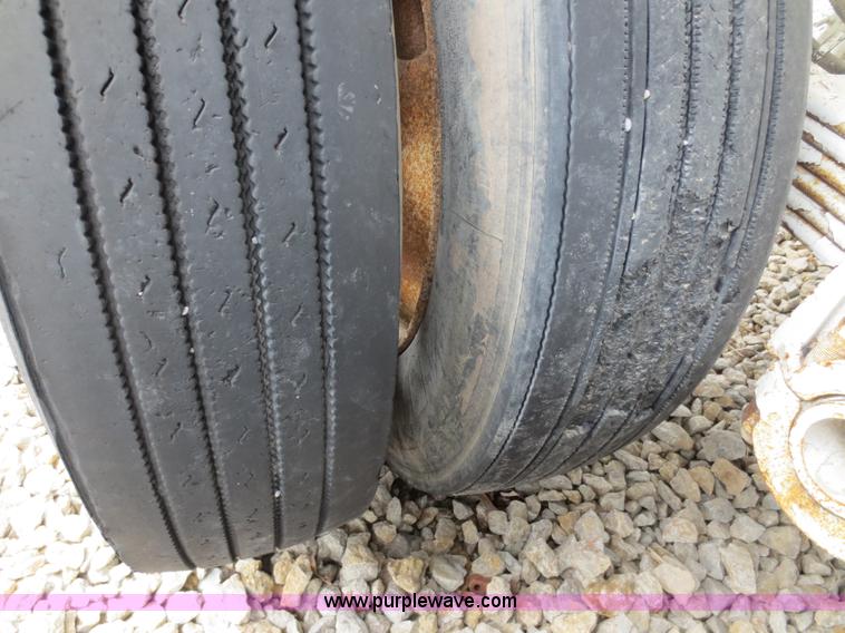 image for item F6648 2000 CPS 32' end dump trailer