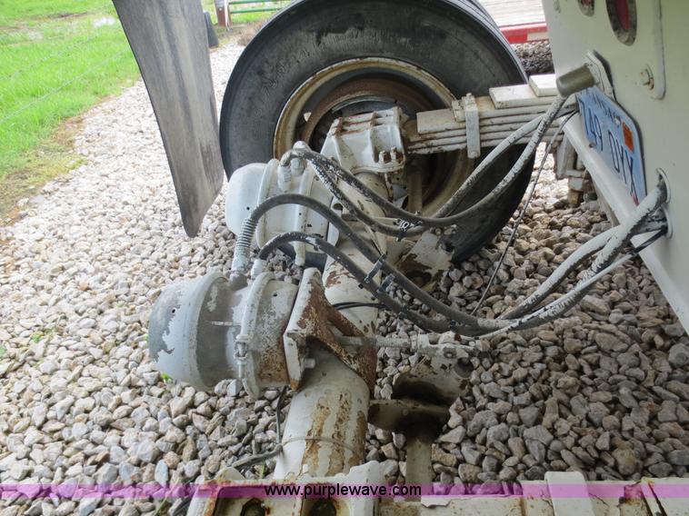 image for item F6648 2000 CPS 32' end dump trailer