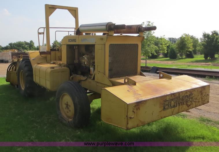 image for item F6649 1985 Bomag MPH100 reclaimer