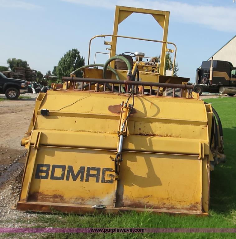image for item F6649 1985 Bomag MPH100 reclaimer
