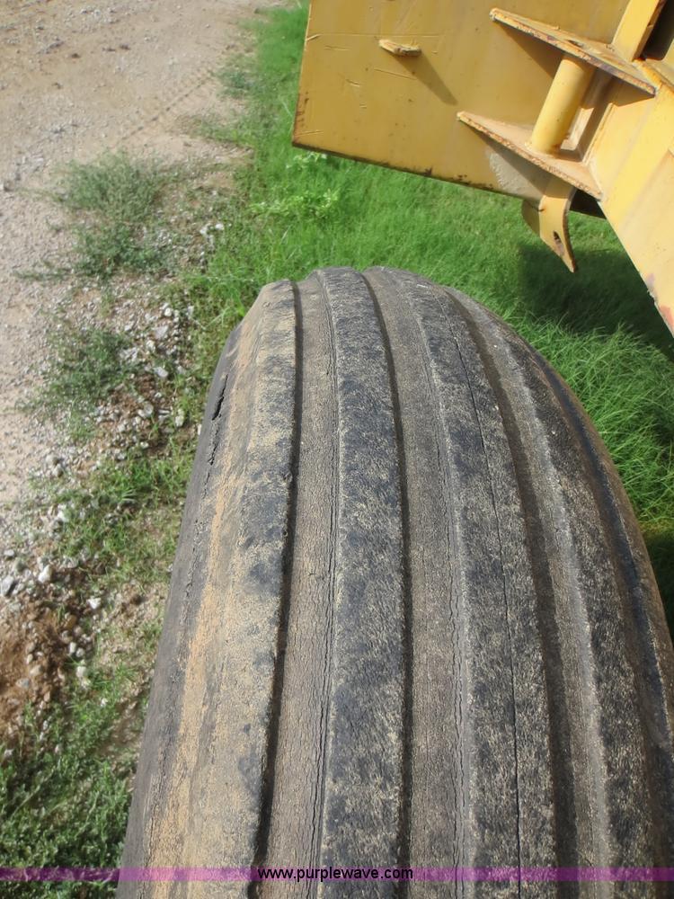 image for item F6649 1985 Bomag MPH100 reclaimer