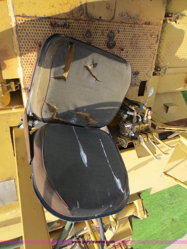 image for item F6649 1985 Bomag MPH100 reclaimer