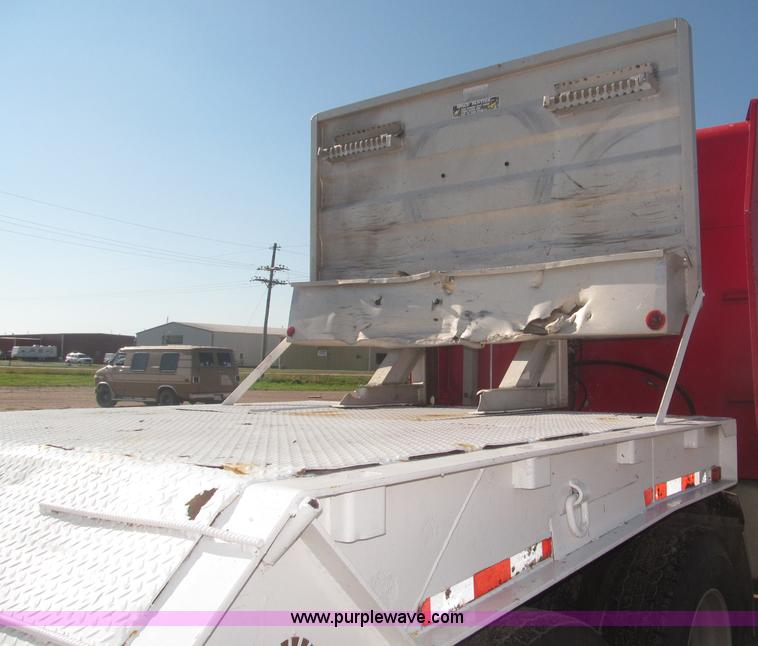 image for item F7060 1993 Muvall 48' double drop equipment trailer