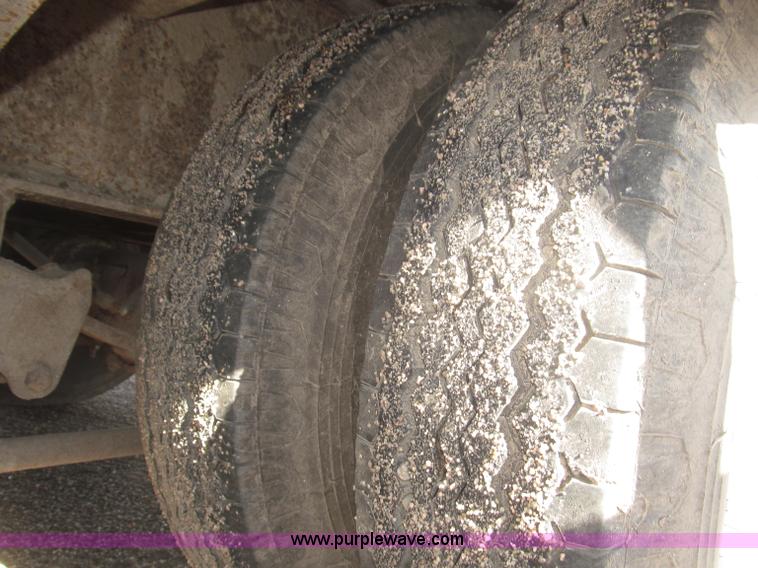 image for item F7060 1993 Muvall 48' double drop equipment trailer