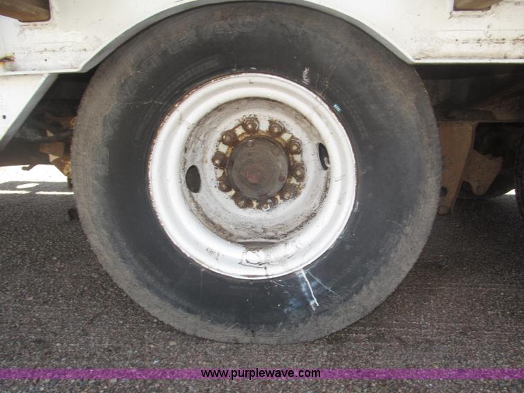 image for item F7060 1993 Muvall 48' double drop equipment trailer