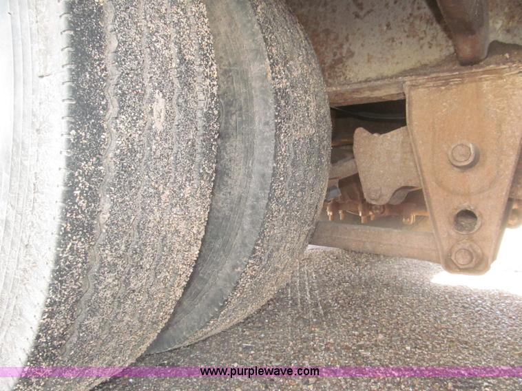 image for item F7060 1993 Muvall 48' double drop equipment trailer