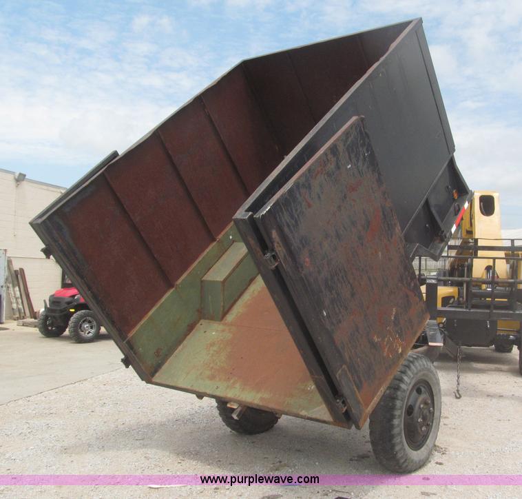 image for item F7067 1986 1.5 ton dump utility trailer