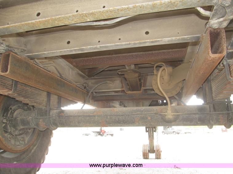 image for item F7067 1986 1.5 ton dump utility trailer