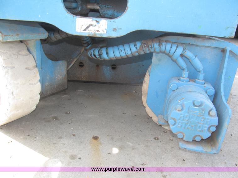 image for item F7068 Genie GS1930 scissor lift