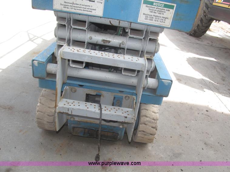 image for item F7068 Genie GS1930 scissor lift