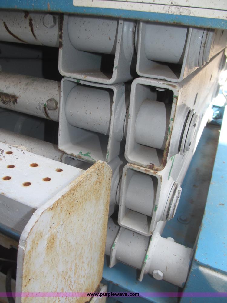 image for item F7068 Genie GS1930 scissor lift