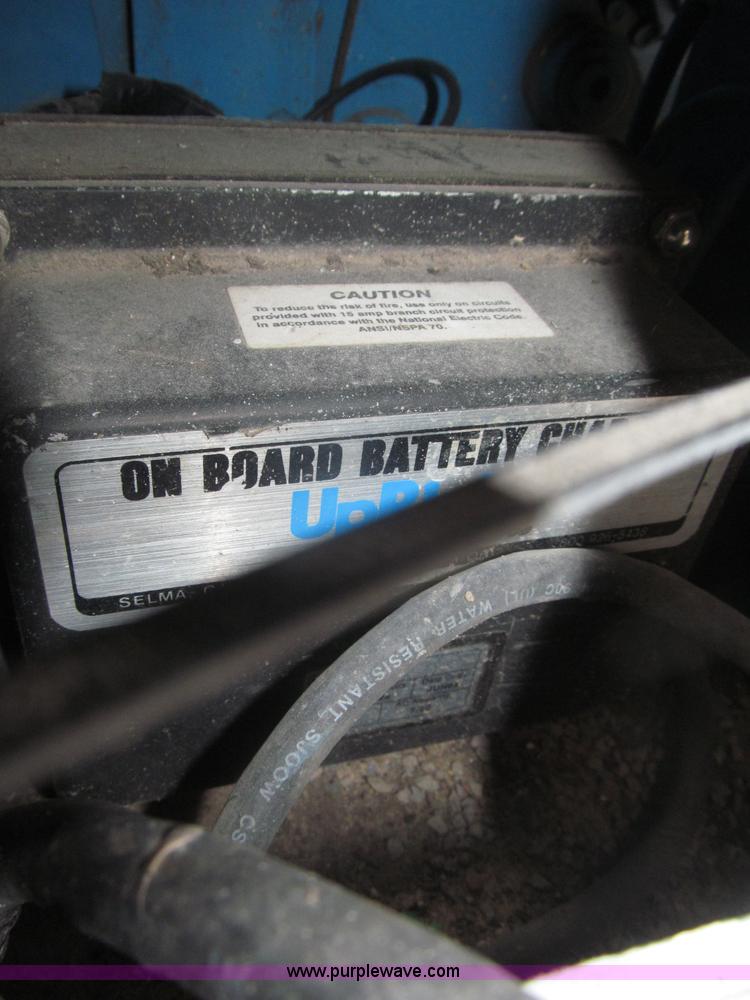 image for item F7068 Genie GS1930 scissor lift