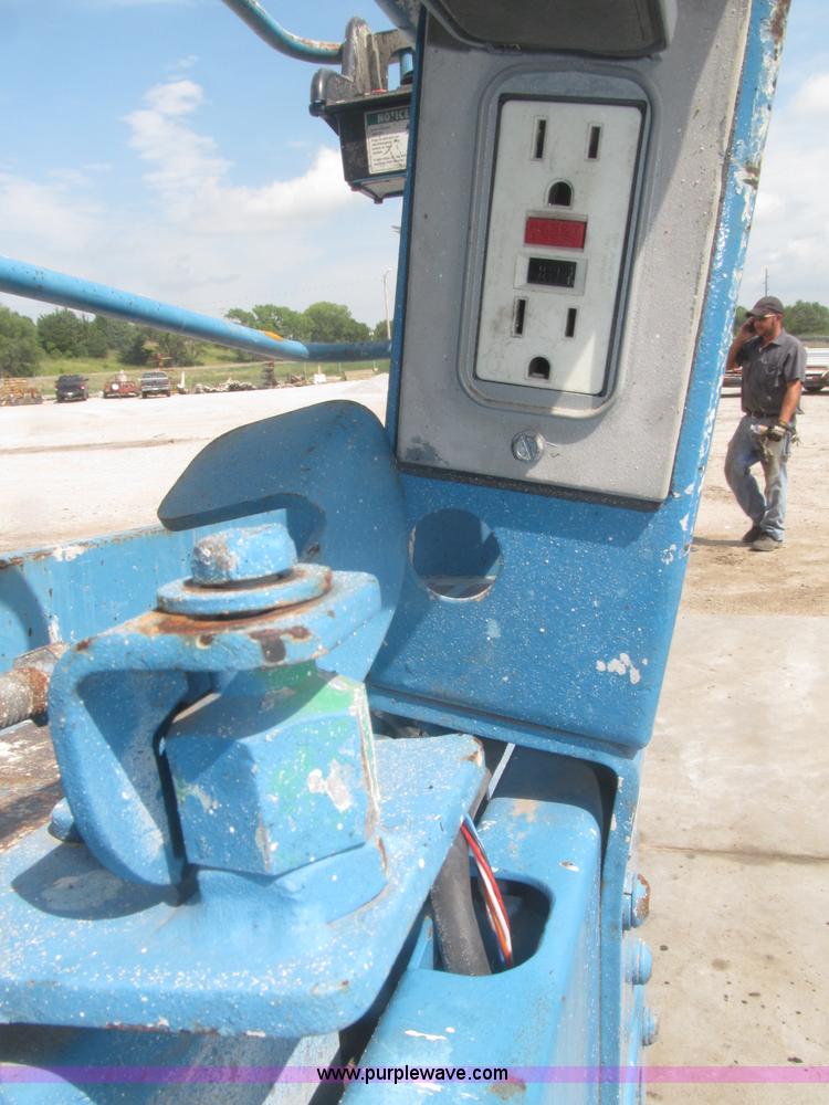 image for item F7068 Genie GS1930 scissor lift