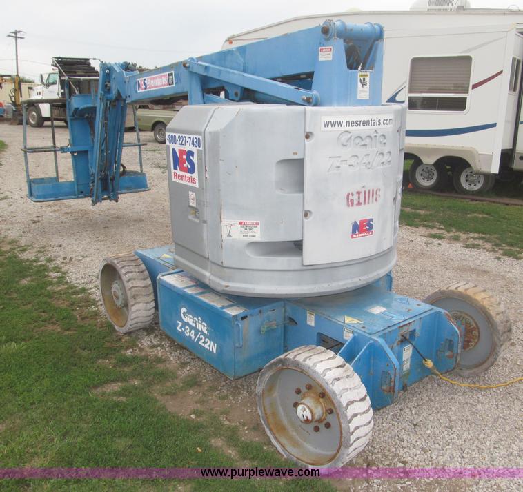 image for item F7076 1999 Genie Z34/22N narrow electric boom lift