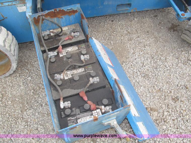 image for item F7076 1999 Genie Z34/22N narrow electric boom lift