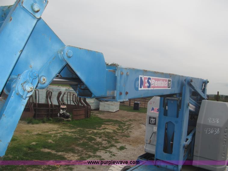 image for item F7076 1999 Genie Z34/22N narrow electric boom lift