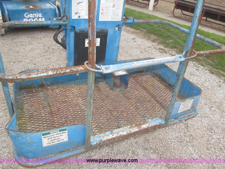 image for item F7076 1999 Genie Z34/22N narrow electric boom lift