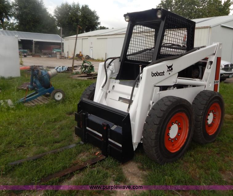 image for item G3329 Bobcat 980 skid steer