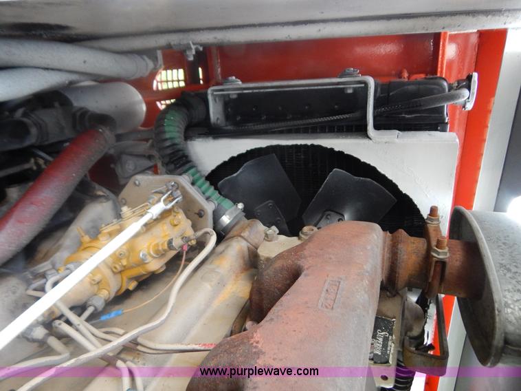 image for item G3329 Bobcat 980 skid steer