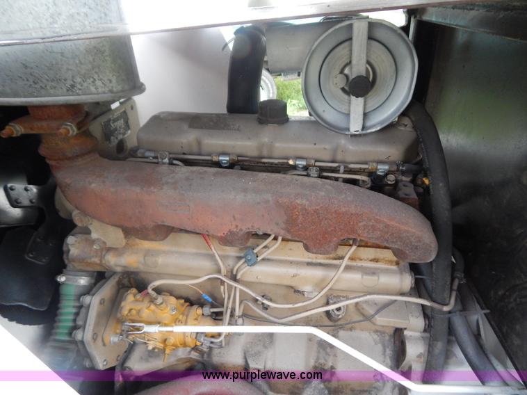 image for item G3329 Bobcat 980 skid steer