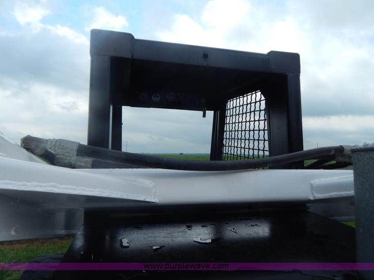 image for item G3329 Bobcat 980 skid steer