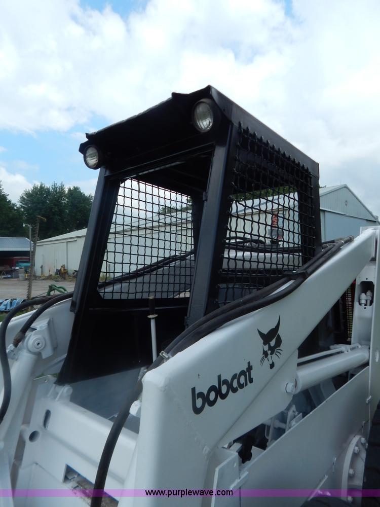image for item G3329 Bobcat 980 skid steer