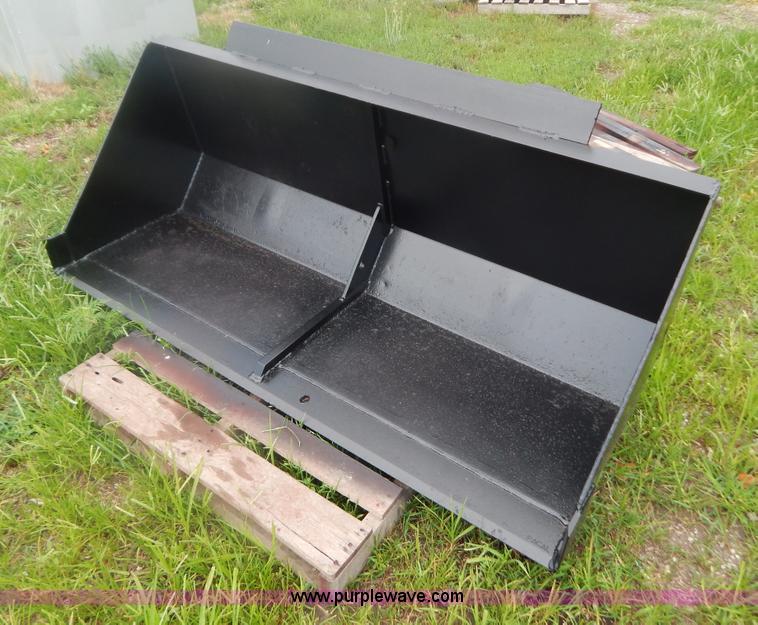 image for item G3329 Bobcat 980 skid steer