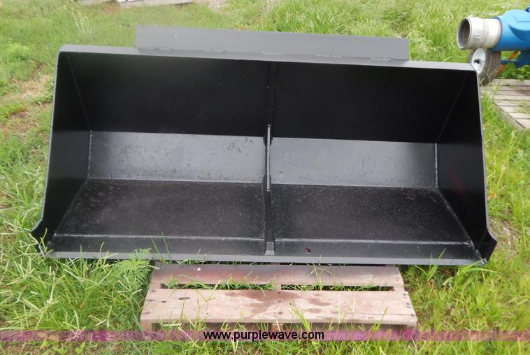 image for item G3329 Bobcat 980 skid steer