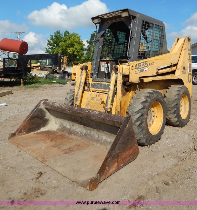 image for item G3374 1999 Gehl 4835 SXT skid steer