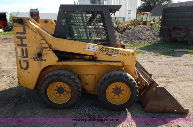 image for item G3374 1999 Gehl 4835 SXT skid steer