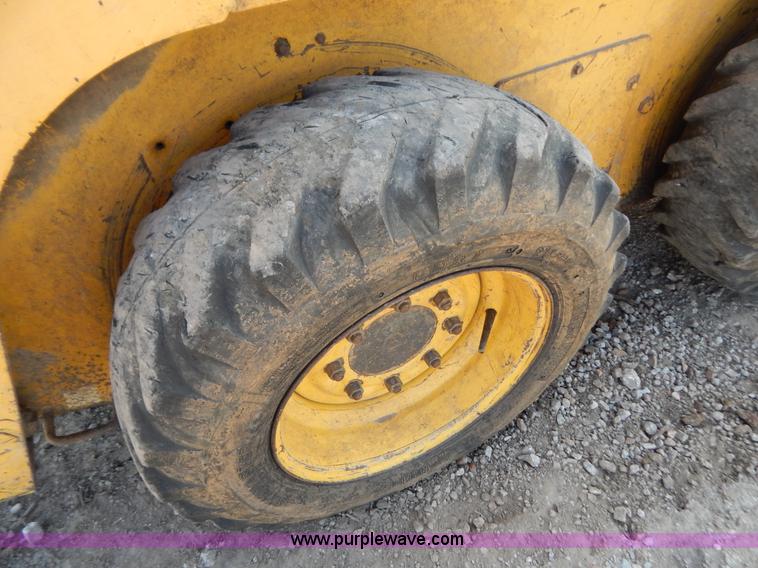 image for item G3374 1999 Gehl 4835 SXT skid steer