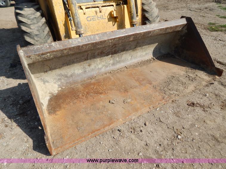 image for item G3374 1999 Gehl 4835 SXT skid steer