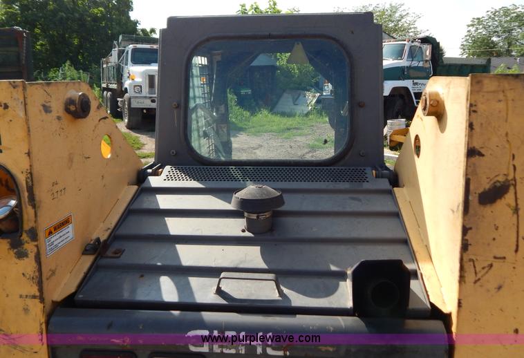 image for item G3374 1999 Gehl 4835 SXT skid steer