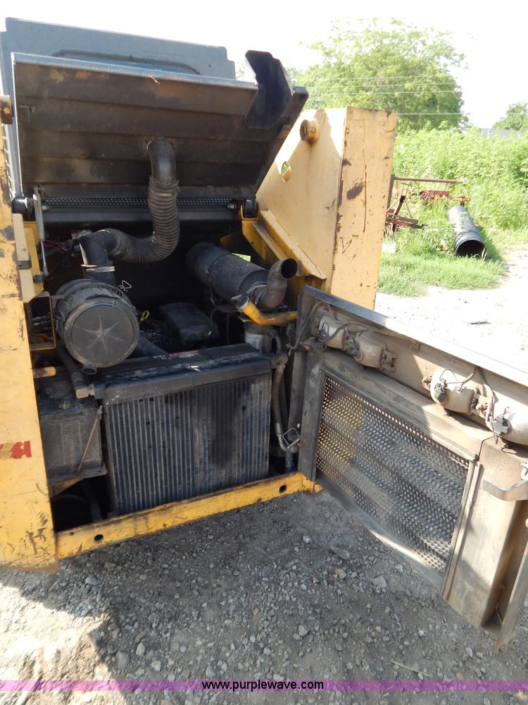 image for item G3374 1999 Gehl 4835 SXT skid steer