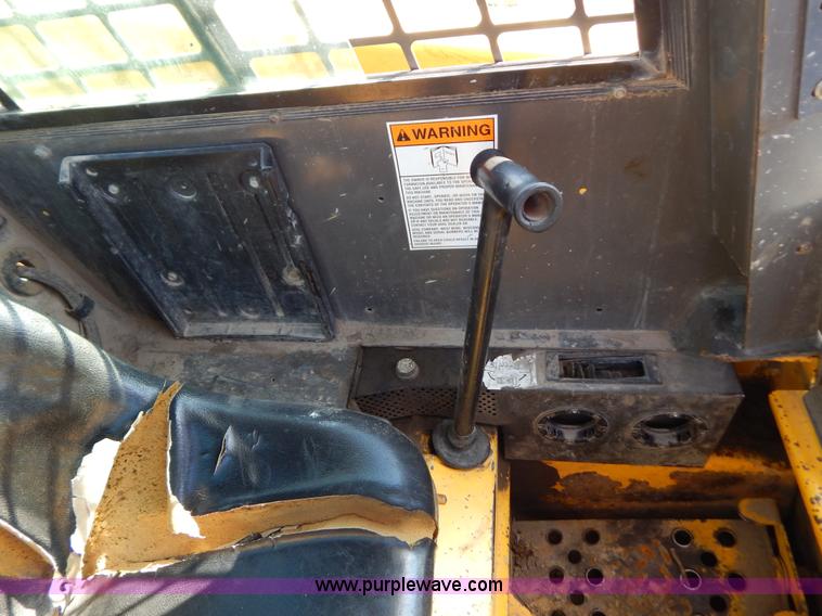 image for item G3374 1999 Gehl 4835 SXT skid steer