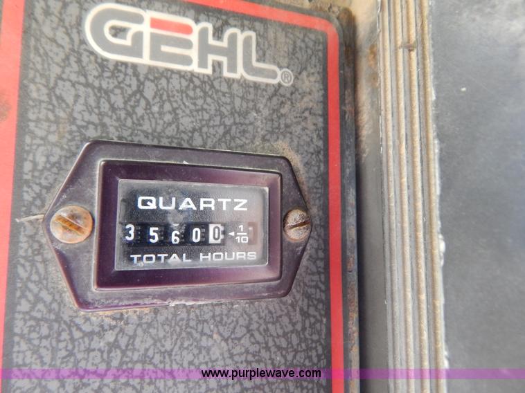 image for item G3374 1999 Gehl 4835 SXT skid steer