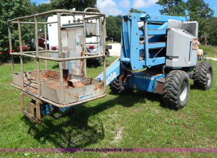 image for item G3375 1993 Genie Z-45/22 boom lift