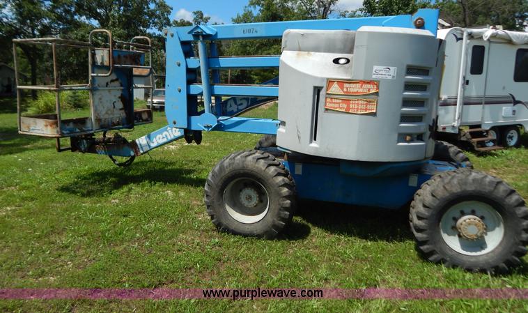 image for item G3375 1993 Genie Z-45/22 boom lift